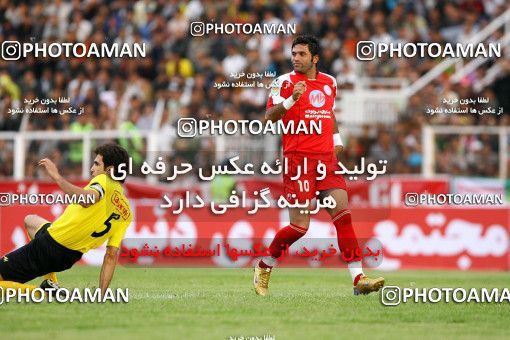 1227209, Shiraz, Iran, لیگ برتر فوتبال ایران، Persian Gulf Cup، Week 13، First Leg، Fajr-e Sepasi Shiraz 1 v 0 Persepolis on 2008/10/31 at Hafezieh Stadium