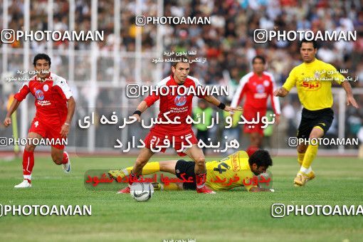 1227352, Shiraz, Iran, لیگ برتر فوتبال ایران، Persian Gulf Cup، Week 13، First Leg، Fajr-e Sepasi Shiraz 1 v 0 Persepolis on 2008/10/31 at Hafezieh Stadium
