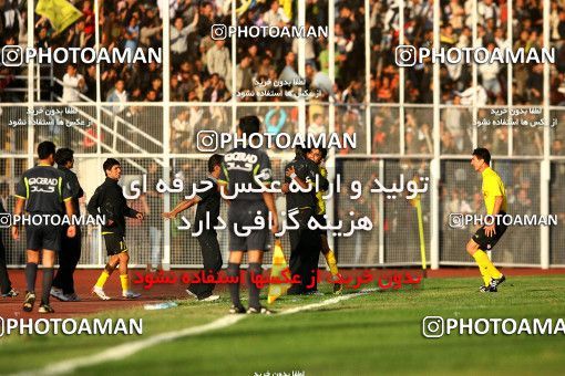 1227262, Shiraz, Iran, لیگ برتر فوتبال ایران، Persian Gulf Cup، Week 13، First Leg، Fajr-e Sepasi Shiraz 1 v 0 Persepolis on 2008/10/31 at Hafezieh Stadium