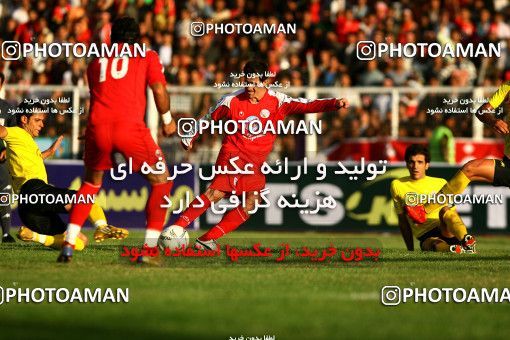 1227268, Shiraz, Iran, لیگ برتر فوتبال ایران، Persian Gulf Cup، Week 13، First Leg، Fajr-e Sepasi Shiraz 1 v 0 Persepolis on 2008/10/31 at Hafezieh Stadium