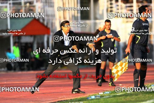 1227377, Shiraz, Iran, لیگ برتر فوتبال ایران، Persian Gulf Cup، Week 13، First Leg، Fajr-e Sepasi Shiraz 1 v 0 Persepolis on 2008/10/31 at Hafezieh Stadium