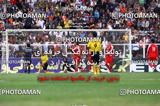 1227411, Shiraz, Iran, لیگ برتر فوتبال ایران، Persian Gulf Cup، Week 13، First Leg، Fajr-e Sepasi Shiraz 1 v 0 Persepolis on 2008/10/31 at Hafezieh Stadium