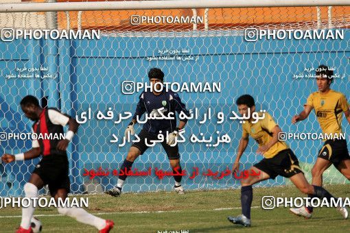 1227509, Tehran, , لیگ برتر فوتبال ایران، Persian Gulf Cup، Week 13، First Leg، Rah Ahan 3 v 0 Aboumoslem on 2008/10/31 at Ekbatan Stadium