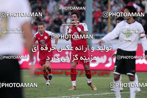 1227780, Tehran, Iran, لیگ برتر فوتبال ایران، Persian Gulf Cup، Week 14، First Leg، Persepolis 2 v 2 Saba Qom on 2008/11/06 at Azadi Stadium