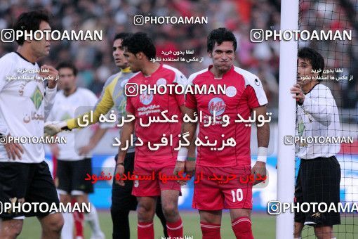 1227773, Tehran, Iran, لیگ برتر فوتبال ایران، Persian Gulf Cup، Week 14، First Leg، Persepolis 2 v 2 Saba Qom on 2008/11/06 at Azadi Stadium