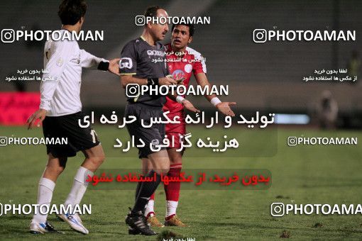 1227840, Tehran, Iran, لیگ برتر فوتبال ایران، Persian Gulf Cup، Week 14، First Leg، Persepolis 2 v 2 Saba Qom on 2008/11/06 at Azadi Stadium