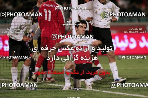 1227946, Tehran, Iran, Iran Pro League، Persian Gulf Cup، 2008-09 season، First Leg، Week 14، Persepolis v Saba Qom on 2008/11/06 at Azadi Stadium  / ([*parameter:140*] - [*parameter:139*]) (22)