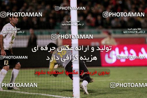 1227851, Tehran, Iran, لیگ برتر فوتبال ایران، Persian Gulf Cup، Week 14، First Leg، Persepolis 2 v 2 Saba Qom on 2008/11/06 at Azadi Stadium