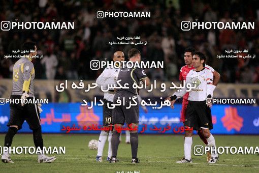1227843, Tehran, Iran, لیگ برتر فوتبال ایران، Persian Gulf Cup، Week 14، First Leg، Persepolis 2 v 2 Saba Qom on 2008/11/06 at Azadi Stadium