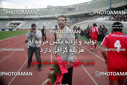 1227922, Tehran, Iran, لیگ برتر فوتبال ایران، Persian Gulf Cup، Week 14، First Leg، Persepolis 2 v 2 Saba Qom on 2008/11/06 at Azadi Stadium