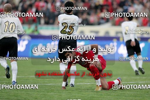 1227890, Tehran, Iran, لیگ برتر فوتبال ایران، Persian Gulf Cup، Week 14، First Leg، Persepolis 2 v 2 Saba Qom on 2008/11/06 at Azadi Stadium