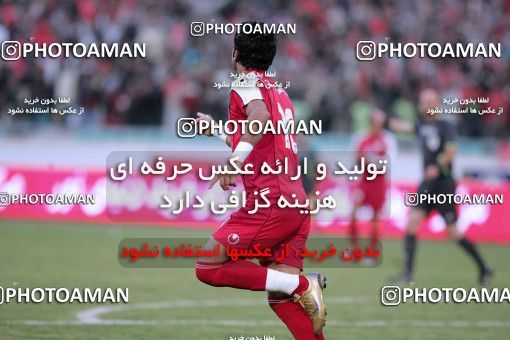1227914, Tehran, Iran, لیگ برتر فوتبال ایران، Persian Gulf Cup، Week 14، First Leg، Persepolis 2 v 2 Saba Qom on 2008/11/06 at Azadi Stadium