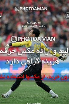 1228203, Tehran, Iran, لیگ برتر فوتبال ایران، Persian Gulf Cup، Week 14، First Leg، Persepolis 2 v 2 Saba Qom on 2008/11/06 at Azadi Stadium