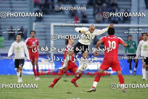 1228302, Tehran, Iran, لیگ برتر فوتبال ایران، Persian Gulf Cup، Week 14، First Leg، Persepolis 2 v 2 Saba Qom on 2008/11/06 at Azadi Stadium