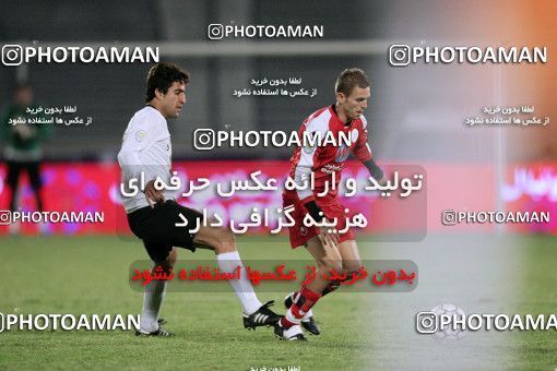 1228020, Tehran, Iran, لیگ برتر فوتبال ایران، Persian Gulf Cup، Week 14، First Leg، Persepolis 2 v 2 Saba Qom on 2008/11/06 at Azadi Stadium