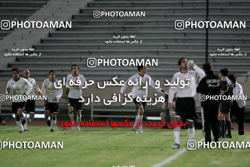 1228227, Tehran, Iran, لیگ برتر فوتبال ایران، Persian Gulf Cup، Week 14، First Leg، Persepolis 2 v 2 Saba Qom on 2008/11/06 at Azadi Stadium