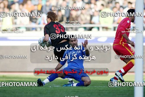 1228623, Tehran, Iran, لیگ برتر فوتبال ایران، Persian Gulf Cup، Week 15، First Leg، Esteghlal 0 v 1 Foulad Khouzestan on 2008/11/21 at Azadi Stadium