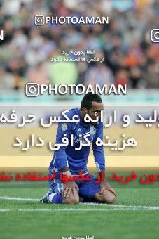 1230461, Tehran, Iran, لیگ برتر فوتبال ایران، Persian Gulf Cup، Week 15، First Leg، Esteghlal 0 v 1 Foulad Khouzestan on 2008/11/21 at Azadi Stadium