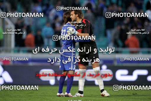 1230464, Tehran, Iran, لیگ برتر فوتبال ایران، Persian Gulf Cup، Week 15، First Leg، Esteghlal 0 v 1 Foulad Khouzestan on 2008/11/21 at Azadi Stadium
