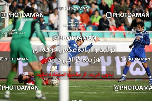 1228964, Tehran, Iran, لیگ برتر فوتبال ایران، Persian Gulf Cup، Week 16، First Leg، Persepolis 1 v 0 Esteghlal Ahvaz on 2008/11/26 at Azadi Stadium
