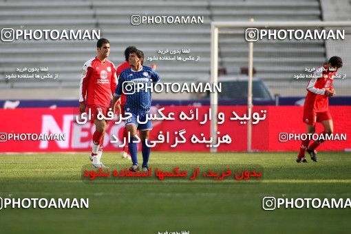 1228841, Tehran, Iran, لیگ برتر فوتبال ایران، Persian Gulf Cup، Week 16، First Leg، Persepolis 1 v 0 Esteghlal Ahvaz on 2008/11/26 at Azadi Stadium