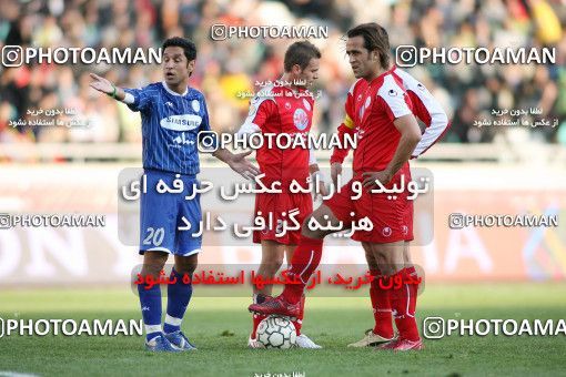 1228976, Tehran, Iran, لیگ برتر فوتبال ایران، Persian Gulf Cup، Week 16، First Leg، Persepolis 1 v 0 Esteghlal Ahvaz on 2008/11/26 at Azadi Stadium