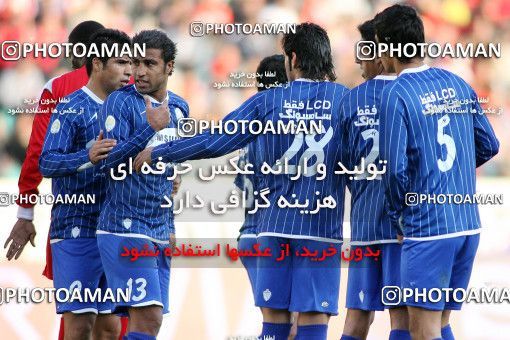 1228888, Tehran, Iran, لیگ برتر فوتبال ایران، Persian Gulf Cup، Week 16، First Leg، Persepolis 1 v 0 Esteghlal Ahvaz on 2008/11/26 at Azadi Stadium