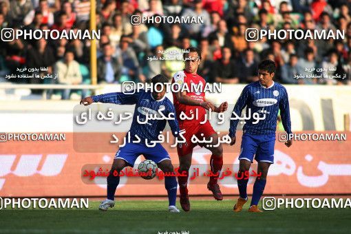 1228863, Tehran, Iran, لیگ برتر فوتبال ایران، Persian Gulf Cup، Week 16، First Leg، Persepolis 1 v 0 Esteghlal Ahvaz on 2008/11/26 at Azadi Stadium