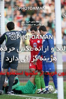 1228879, Tehran, Iran, لیگ برتر فوتبال ایران، Persian Gulf Cup، Week 16، First Leg، Persepolis 1 v 0 Esteghlal Ahvaz on 2008/11/26 at Azadi Stadium