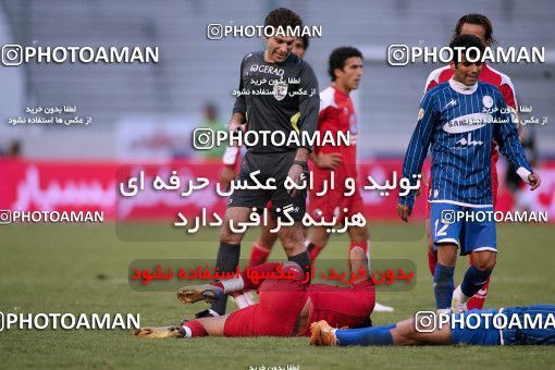 1228791, Tehran, Iran, لیگ برتر فوتبال ایران، Persian Gulf Cup، Week 16، First Leg، Persepolis 1 v 0 Esteghlal Ahvaz on 2008/11/26 at Azadi Stadium
