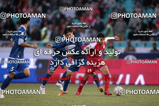 1228942, Tehran, Iran, لیگ برتر فوتبال ایران، Persian Gulf Cup، Week 16، First Leg، Persepolis 1 v 0 Esteghlal Ahvaz on 2008/11/26 at Azadi Stadium