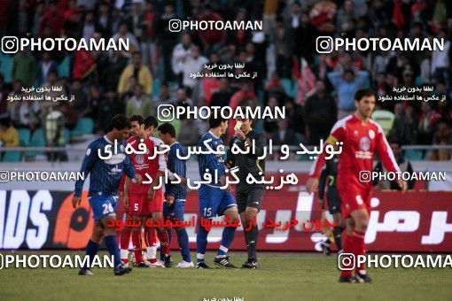 1228883, Tehran, Iran, لیگ برتر فوتبال ایران، Persian Gulf Cup، Week 16، First Leg، Persepolis 1 v 0 Esteghlal Ahvaz on 2008/11/26 at Azadi Stadium