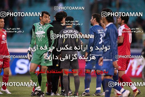 1228920, Tehran, Iran, لیگ برتر فوتبال ایران، Persian Gulf Cup، Week 16، First Leg، Persepolis 1 v 0 Esteghlal Ahvaz on 2008/11/26 at Azadi Stadium