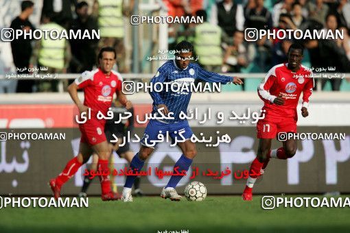 1241816, Tehran, Iran, لیگ برتر فوتبال ایران، Persian Gulf Cup، Week 16، First Leg، Persepolis 1 v 0 Esteghlal Ahvaz on 2008/11/26 at Azadi Stadium