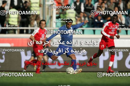 1241545, Tehran, Iran, لیگ برتر فوتبال ایران، Persian Gulf Cup، Week 16، First Leg، Persepolis 1 v 0 Esteghlal Ahvaz on 2008/11/26 at Azadi Stadium
