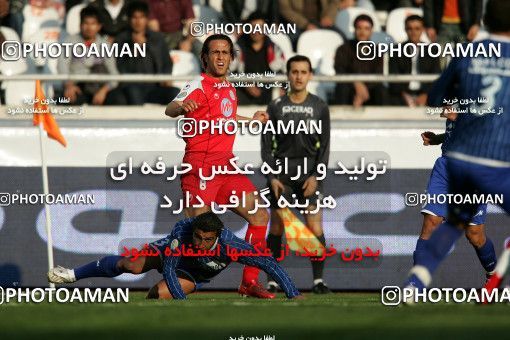 1241719, Tehran, Iran, لیگ برتر فوتبال ایران، Persian Gulf Cup، Week 16، First Leg، Persepolis 1 v 0 Esteghlal Ahvaz on 2008/11/26 at Azadi Stadium