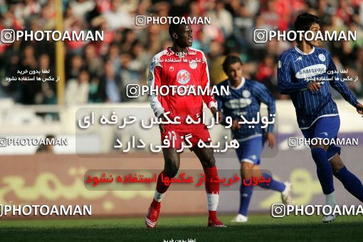 1241846, Tehran, Iran, لیگ برتر فوتبال ایران، Persian Gulf Cup، Week 16، First Leg، Persepolis 1 v 0 Esteghlal Ahvaz on 2008/11/26 at Azadi Stadium