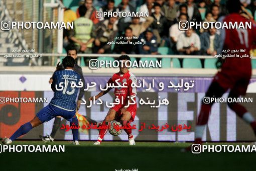 1241567, Tehran, Iran, لیگ برتر فوتبال ایران، Persian Gulf Cup، Week 16، First Leg، Persepolis 1 v 0 Esteghlal Ahvaz on 2008/11/26 at Azadi Stadium