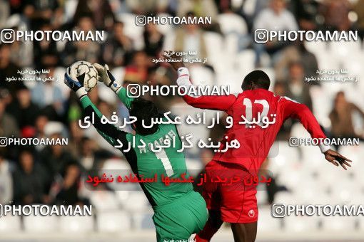 1241736, Tehran, Iran, لیگ برتر فوتبال ایران، Persian Gulf Cup، Week 16، First Leg، Persepolis 1 v 0 Esteghlal Ahvaz on 2008/11/26 at Azadi Stadium