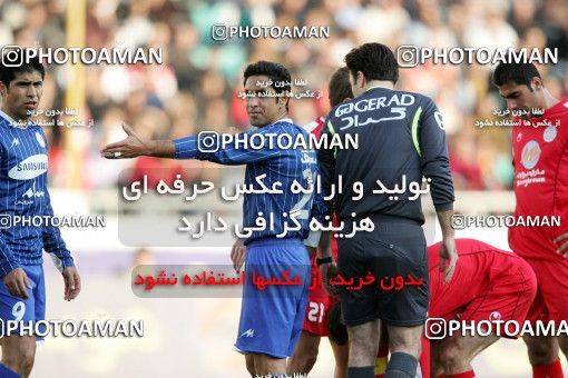 1241572, Tehran, Iran, لیگ برتر فوتبال ایران، Persian Gulf Cup، Week 16، First Leg، Persepolis 1 v 0 Esteghlal Ahvaz on 2008/11/26 at Azadi Stadium