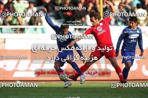 1241505, Tehran, Iran, لیگ برتر فوتبال ایران، Persian Gulf Cup، Week 16، First Leg، Persepolis 1 v 0 Esteghlal Ahvaz on 2008/11/26 at Azadi Stadium
