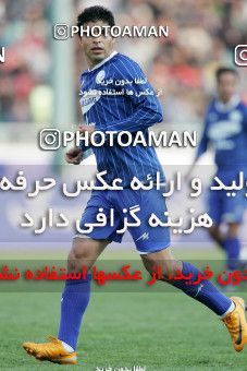 1241727, Tehran, Iran, Iran Pro League، Persian Gulf Cup، 2008-09 season، First Leg، Week 16، Persepolis ۱ v ۰ Esteghlal Ahvaz on 2008/11/26 at Azadi Stadium