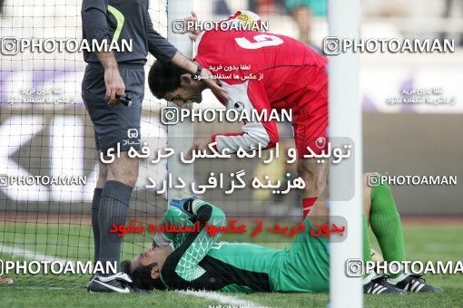 1241772, Tehran, Iran, لیگ برتر فوتبال ایران، Persian Gulf Cup، Week 16، First Leg، Persepolis 1 v 0 Esteghlal Ahvaz on 2008/11/26 at Azadi Stadium