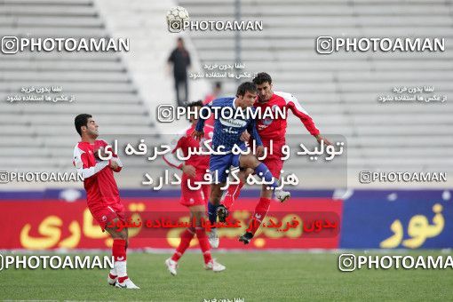 1241697, Tehran, Iran, لیگ برتر فوتبال ایران، Persian Gulf Cup، Week 16، First Leg، Persepolis 1 v 0 Esteghlal Ahvaz on 2008/11/26 at Azadi Stadium