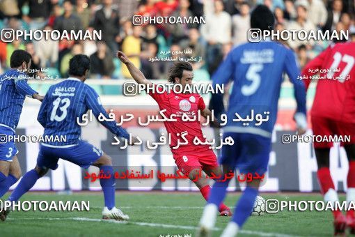 1241591, Tehran, Iran, لیگ برتر فوتبال ایران، Persian Gulf Cup، Week 16، First Leg، Persepolis 1 v 0 Esteghlal Ahvaz on 2008/11/26 at Azadi Stadium