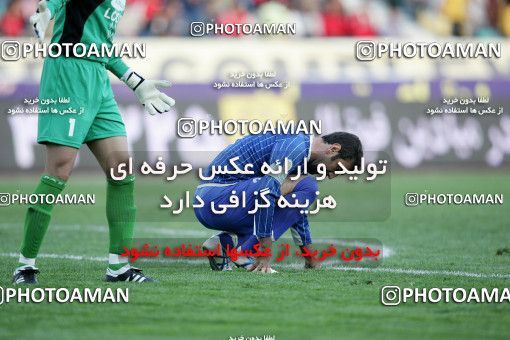 1241589, Tehran, Iran, لیگ برتر فوتبال ایران، Persian Gulf Cup، Week 16، First Leg، Persepolis 1 v 0 Esteghlal Ahvaz on 2008/11/26 at Azadi Stadium