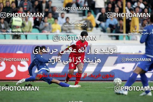 1241601, Tehran, Iran, لیگ برتر فوتبال ایران، Persian Gulf Cup، Week 16، First Leg، Persepolis 1 v 0 Esteghlal Ahvaz on 2008/11/26 at Azadi Stadium