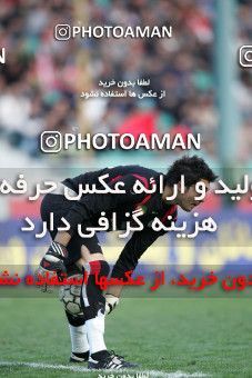 1241574, Tehran, Iran, لیگ برتر فوتبال ایران، Persian Gulf Cup، Week 16، First Leg، Persepolis 1 v 0 Esteghlal Ahvaz on 2008/11/26 at Azadi Stadium
