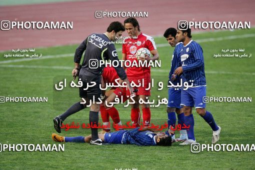 1241618, Tehran, Iran, لیگ برتر فوتبال ایران، Persian Gulf Cup، Week 16، First Leg، Persepolis 1 v 0 Esteghlal Ahvaz on 2008/11/26 at Azadi Stadium