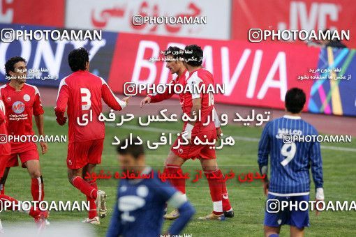 1241687, Tehran, Iran, لیگ برتر فوتبال ایران، Persian Gulf Cup، Week 16، First Leg، Persepolis 1 v 0 Esteghlal Ahvaz on 2008/11/26 at Azadi Stadium